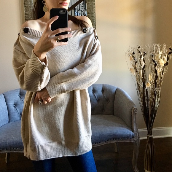 ✨NEW✨Off The Shoulder Sweater - Picture 3 of 4